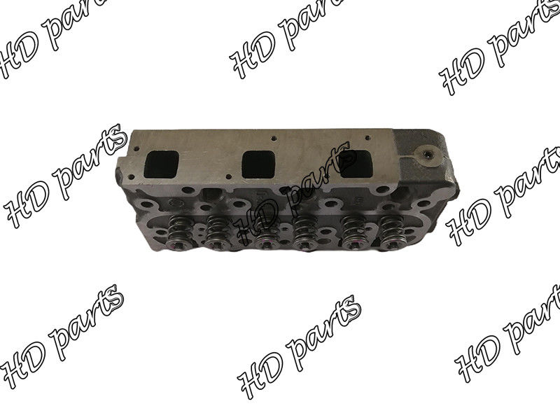 KubotaのためのD1105 4穴エンジンの予備品1G053-03040 1G065-03044 16032-03042