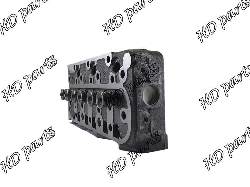 KubotaのためのD1105 4穴エンジンの予備品1G053-03040 1G065-03044 16032-03042